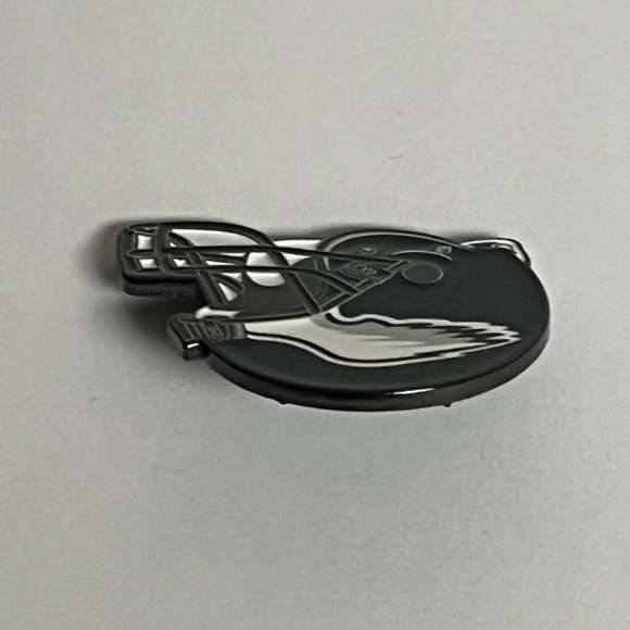Philadelphia Eagles Helmet Hat Pin Pins Hats Bag Football Logo Fitted New Era - Picture 4 of 7